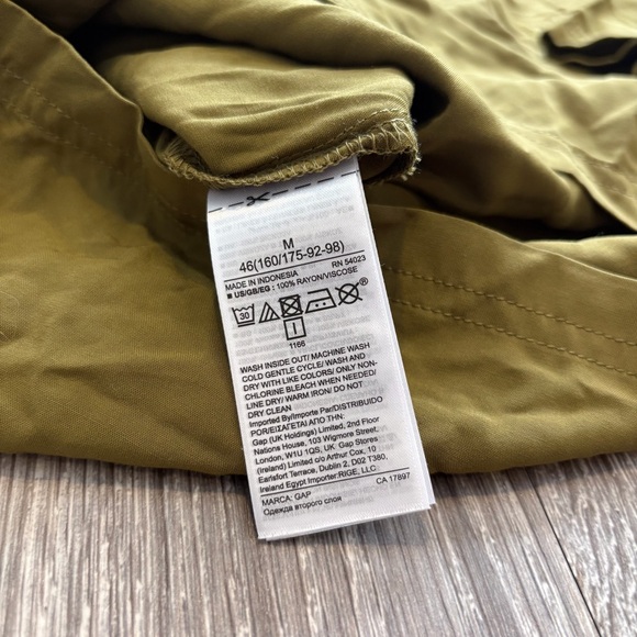 GAP Button-Up Collared Romper - Picture 4 of 6